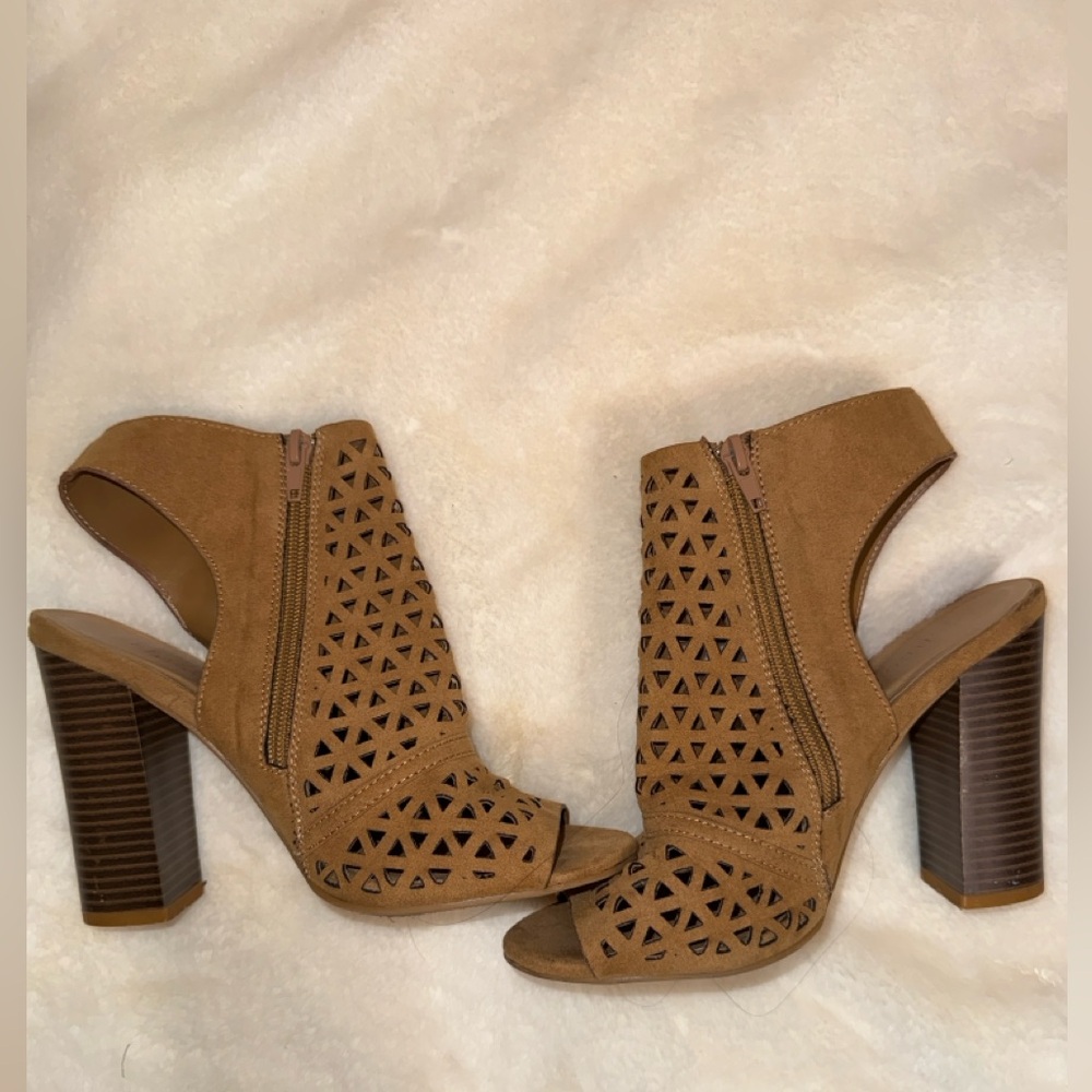 BAMBOO Tan Heeled Boots